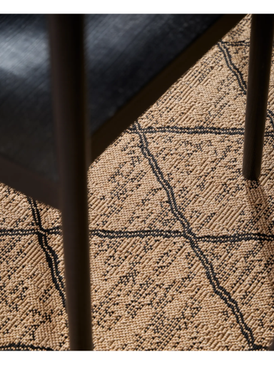 ROLS - LAUKO KILIMAS | PALMA NOMAD SAND BLACK | 2,00 x 4,00 m.